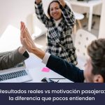 Contraste entre motivación emocional en un evento y trabajo disciplinado aplicando acción estratégica en programas de CHISPA DETONANTE.