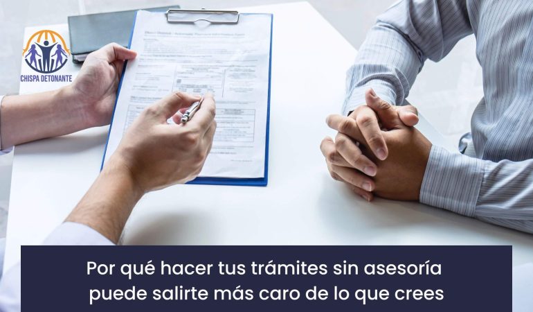 Persona recibiendo asesoría de extranjería en España con claridad y acompañamiento profesional de CHISPA DETONANTE.