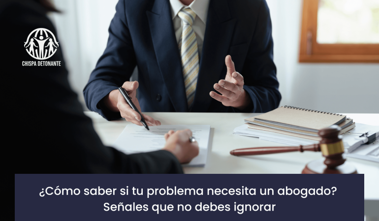 Abogado asesorando a un cliente durante una consulta jurídica personalizada en una oficina moderna.